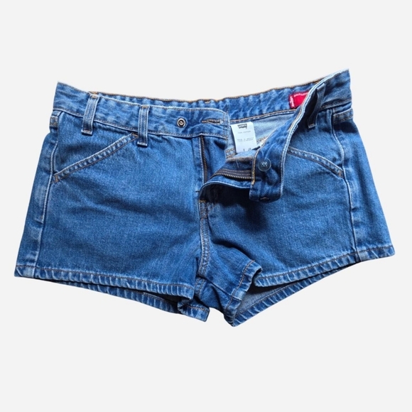 Vintage Shorts Levi`s Womens Shorts Y2K Flap Button Back Pockets 2000's - Picture 2 of 6